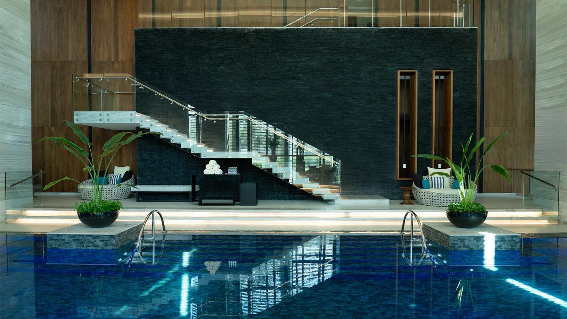Fairmont Riyadh Riade Exterior foto The pool at the hotel